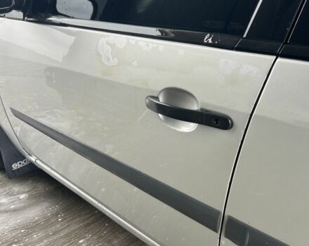 Серый Форд Фиеста, объемом двигателя 1.2 л и пробегом 194 тыс. км за 3300 $, фото 17 на Automoto.ua