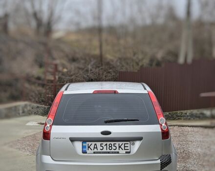 Сірий Форд Фієста, об'ємом двигуна 1.2 л та пробігом 246 тис. км за 3800 $, фото 5 на Automoto.ua