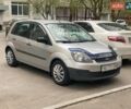 Серый Форд Фиеста, объемом двигателя 1.3 л и пробегом 165 тыс. км за 4190 $, фото 1 на Automoto.ua