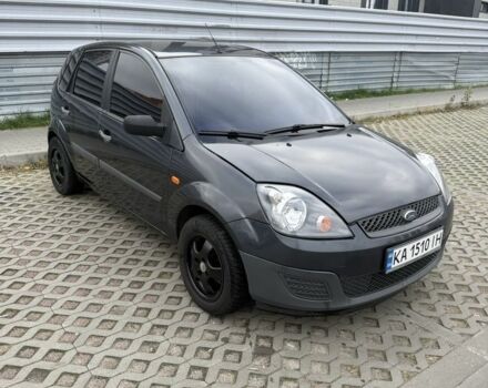 Серый Форд Фиеста, объемом двигателя 1.4 л и пробегом 202 тыс. км за 3499 $, фото 1 на Automoto.ua