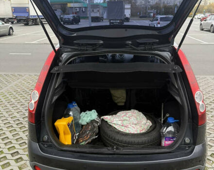 Серый Форд Фиеста, объемом двигателя 1.39 л и пробегом 202 тыс. км за 3499 $, фото 8 на Automoto.ua