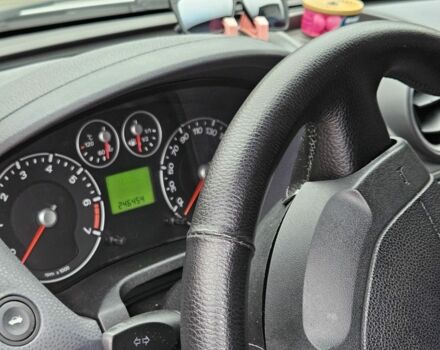 Сірий Форд Фієста, об'ємом двигуна 1.2 л та пробігом 246 тис. км за 3800 $, фото 6 на Automoto.ua