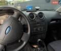 Сірий Форд Фієста, об'ємом двигуна 1.4 л та пробігом 110 тис. км за 4400 $, фото 8 на Automoto.ua