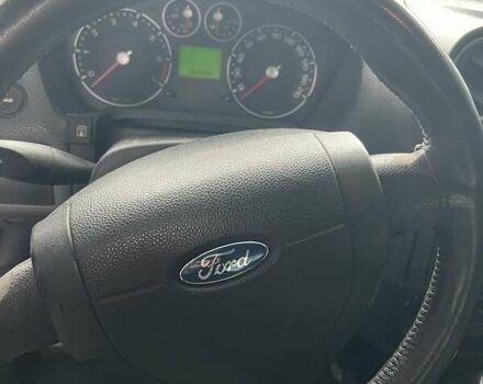 Серый Форд Фиеста, объемом двигателя 1.2 л и пробегом 194 тыс. км за 3300 $, фото 7 на Automoto.ua