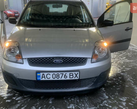 Сірий Форд Фієста, об'ємом двигуна 1.39 л та пробігом 265 тис. км за 4000 $, фото 1 на Automoto.ua