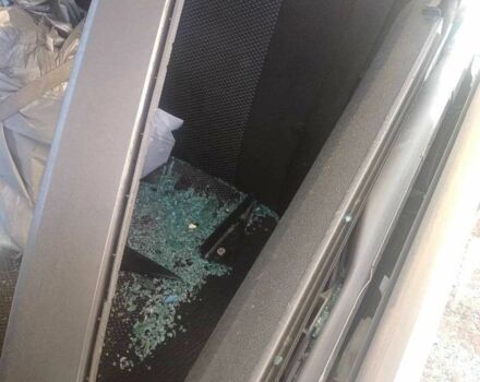 Серый Форд Фиеста, объемом двигателя 1.4 л и пробегом 233 тыс. км за 902 $, фото 6 на Automoto.ua