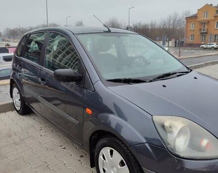 Серый Форд Фиеста, объемом двигателя 1.24 л и пробегом 125 тыс. км за 3450 $, фото 2 на Automoto.ua