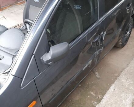 Серый Форд Фиеста, объемом двигателя 0 л и пробегом 206 тыс. км за 1000 $, фото 5 на Automoto.ua