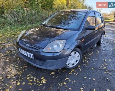 Серый Форд Фиеста, объемом двигателя 1.4 л и пробегом 291 тыс. км за 2899 $, фото 8 на Automoto.ua