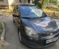 Серый Форд Фиеста, объемом двигателя 0 л и пробегом 160 тыс. км за 5100 $, фото 1 на Automoto.ua