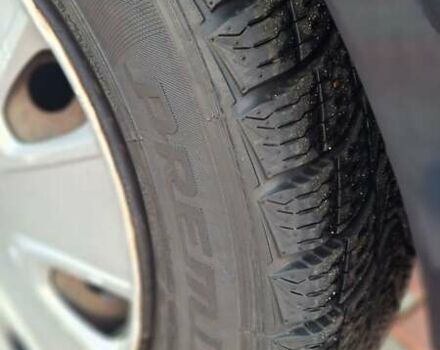 Серый Форд Фиеста, объемом двигателя 1.39 л и пробегом 269 тыс. км за 3800 $, фото 8 на Automoto.ua