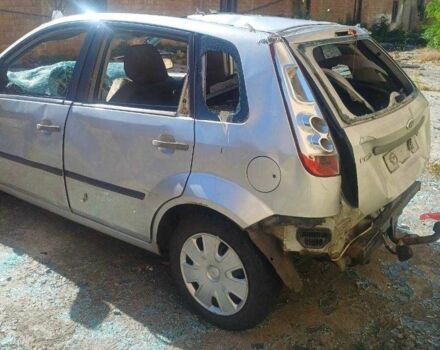 Серый Форд Фиеста, объемом двигателя 1.4 л и пробегом 233 тыс. км за 902 $, фото 5 на Automoto.ua