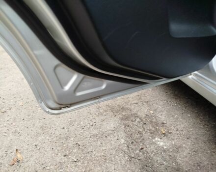 Серый Форд Фиеста, объемом двигателя 1.3 л и пробегом 150 тыс. км за 4100 $, фото 7 на Automoto.ua