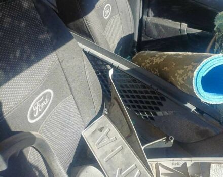 Серый Форд Фиеста, объемом двигателя 1.4 л и пробегом 233 тыс. км за 902 $, фото 8 на Automoto.ua