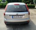 Серый Форд Фиеста, объемом двигателя 1.3 л и пробегом 159 тыс. км за 3600 $, фото 2 на Automoto.ua