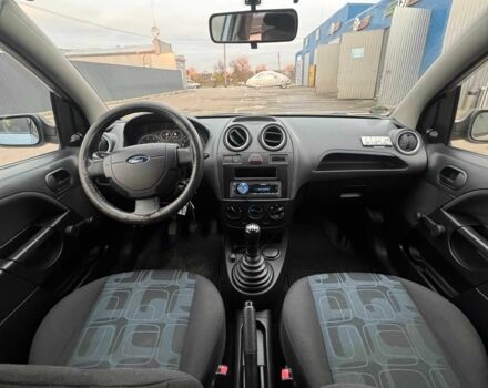 Серый Форд Фиеста, объемом двигателя 1.2 л и пробегом 145 тыс. км за 4350 $, фото 8 на Automoto.ua