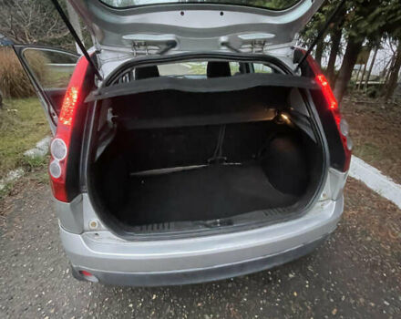 Серый Форд Фиеста, объемом двигателя 1.2 л и пробегом 78 тыс. км за 3200 $, фото 15 на Automoto.ua