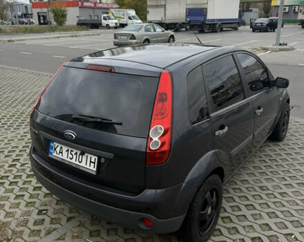 Серый Форд Фиеста, объемом двигателя 1.39 л и пробегом 202 тыс. км за 3499 $, фото 3 на Automoto.ua