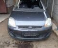 Серый Форд Фиеста, объемом двигателя 0 л и пробегом 206 тыс. км за 1000 $, фото 1 на Automoto.ua