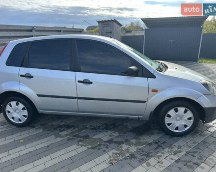 Форд Фиеста 2007 в Борисполе на Automoto.ua Серый Форд Фиеста, объемом двигателя 1.4 л и пробегом 255 тыс. км за 3900 $, фото 7 на Automoto.ua