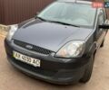 Серый Форд Фиеста, объемом двигателя 1.4 л и пробегом 104 тыс. км за 4800 $, фото 1 на Automoto.ua
