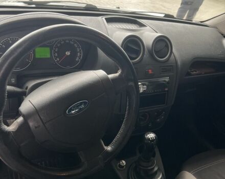 Серый Форд Фиеста, объемом двигателя 1.2 л и пробегом 194 тыс. км за 3300 $, фото 9 на Automoto.ua