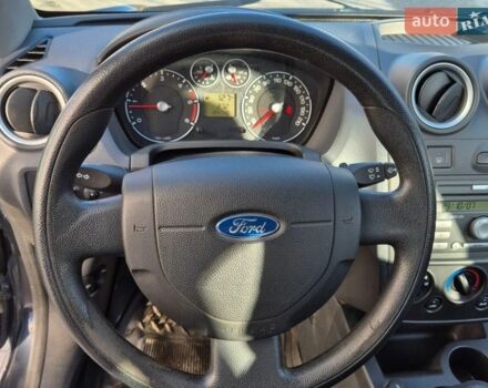Сірий Форд Фієста, об'ємом двигуна 1.4 л та пробігом 104 тис. км за 4800 $, фото 12 на Automoto.ua