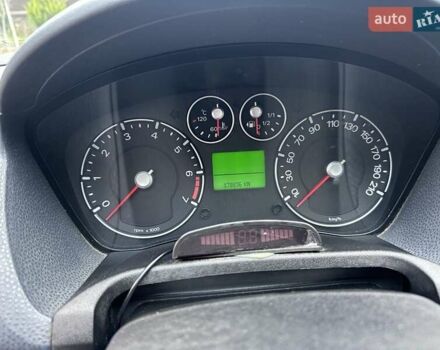 Сірий Форд Фієста, об'ємом двигуна 1.4 л та пробігом 178 тис. км за 4499 $, фото 13 на Automoto.ua