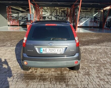 Серый Форд Фиеста, объемом двигателя 1.2 л и пробегом 180 тыс. км за 3700 $, фото 4 на Automoto.ua
