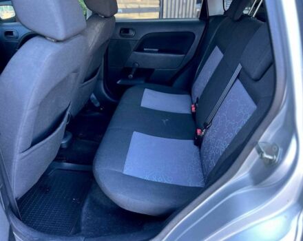 Серый Форд Фиеста, объемом двигателя 1.4 л и пробегом 95 тыс. км за 4300 $, фото 3 на Automoto.ua