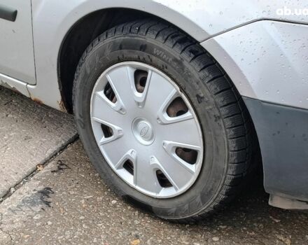 Серый Форд Фиеста, объемом двигателя 1.2 л и пробегом 110 тыс. км за 4490 $, фото 4 на Automoto.ua