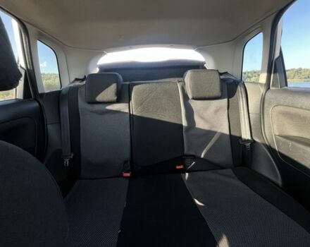 Серый Форд Фиеста, объемом двигателя 1.2 л и пробегом 175 тыс. км за 3900 $, фото 14 на Automoto.ua