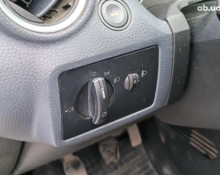 Серый Форд Фиеста, объемом двигателя 1.2 л и пробегом 110 тыс. км за 4490 $, фото 19 на Automoto.ua
