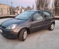 Сірий Форд Фієста, об'ємом двигуна 1.4 л та пробігом 250 тис. км за 4400 $, фото 3 на Automoto.ua