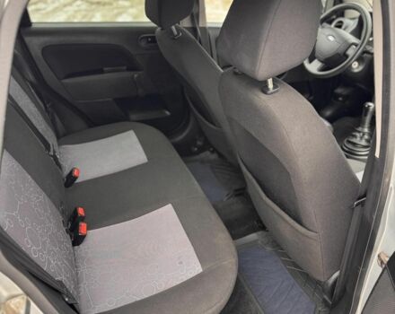 Сірий Форд Фієста, об'ємом двигуна 0 л та пробігом 136 тис. км за 4200 $, фото 14 на Automoto.ua