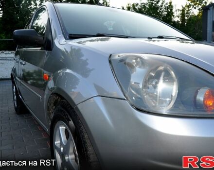 Сірий Форд Фієста, об'ємом двигуна 1.2 л та пробігом 230 тис. км за 4000 $, фото 2 на Automoto.ua