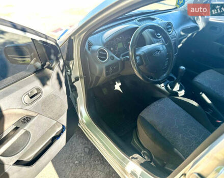 Форд Фиеста 2008 в Сумах на Automoto.ua Серый Форд Фиеста, объемом двигателя 1.4 л и пробегом 216 тыс. км за 4000 $, фото 4 на Automoto.ua