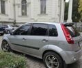 Сірий Форд Фієста, об'ємом двигуна 1.39 л та пробігом 130 тис. км за 5200 $, фото 3 на Automoto.ua