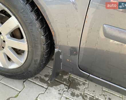 Сірий Форд Фієста, об'ємом двигуна 1.4 л та пробігом 161 тис. км за 2750 $, фото 7 на Automoto.ua