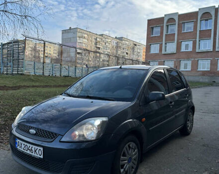 Серый Форд Фиеста, объемом двигателя 1.24 л и пробегом 234 тыс. км за 4200 $, фото 1 на Automoto.ua