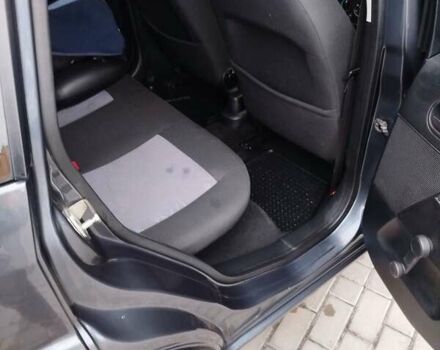 Серый Форд Фиеста, объемом двигателя 1.4 л и пробегом 154 тыс. км за 4100 $, фото 3 на Automoto.ua