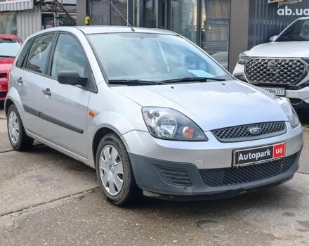 Серый Форд Фиеста, объемом двигателя 1.2 л и пробегом 110 тыс. км за 4490 $, фото 5 на Automoto.ua