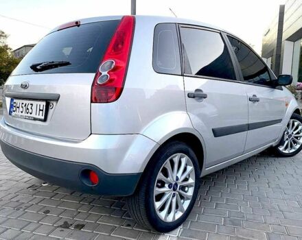 Серый Форд Фиеста, объемом двигателя 1.4 л и пробегом 95 тыс. км за 4300 $, фото 1 на Automoto.ua