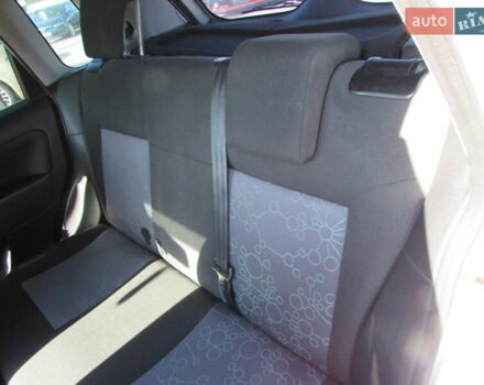 Серый Форд Фиеста, объемом двигателя 1.39 л и пробегом 223 тыс. км за 4200 $, фото 10 на Automoto.ua