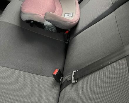 Серый Форд Фиеста, объемом двигателя 1.4 л и пробегом 230 тыс. км за 2800 $, фото 6 на Automoto.ua