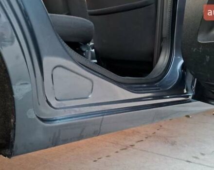 Сірий Форд Фієста, об'ємом двигуна 1.39 л та пробігом 250 тис. км за 4400 $, фото 15 на Automoto.ua