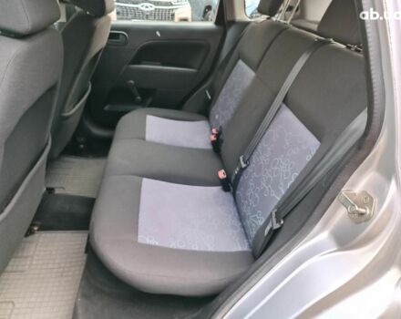 Серый Форд Фиеста, объемом двигателя 1.2 л и пробегом 110 тыс. км за 4490 $, фото 9 на Automoto.ua