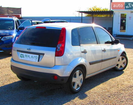 Серый Форд Фиеста, объемом двигателя 1.39 л и пробегом 223 тыс. км за 4200 $, фото 2 на Automoto.ua