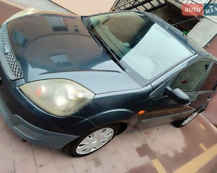 Серый Форд Фиеста, объемом двигателя 1.39 л и пробегом 203 тыс. км за 2999 $, фото 7 на Automoto.ua