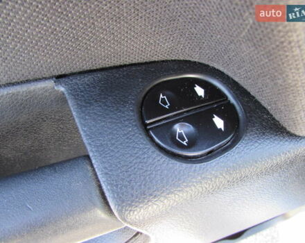 Серый Форд Фиеста, объемом двигателя 1.39 л и пробегом 223 тыс. км за 4200 $, фото 20 на Automoto.ua